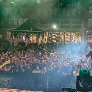 outlaw square concert hero desktop